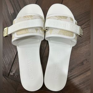 Dio(r)evolution Slide - White/Gold